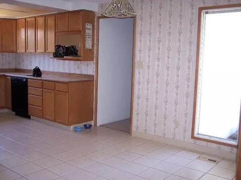 46 Tracy Ave, Eagle Point, OR 97524 photo 4