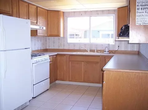 46 Tracy Ave, Eagle Point, OR 97524 photo 2