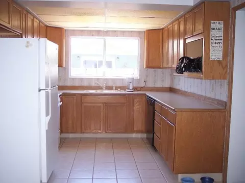 46 Tracy Ave, Eagle Point, OR 97524 photo 3