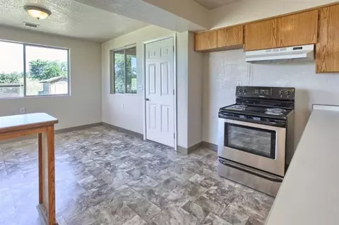 5476 Upton Rd, Central Point, OR 97502 photo 11