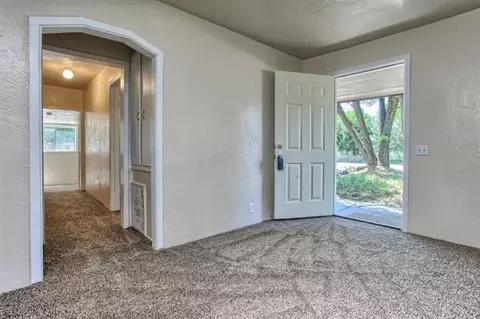 5476 Upton Rd, Central Point, OR 97502 photo 8