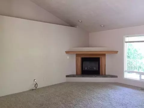 509 Ridgeway Ave, Central Point, OR 97502 photo 3