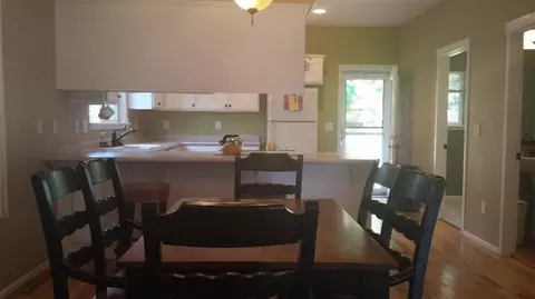 855 S Haskell, Central Point, OR 97502 photo 6