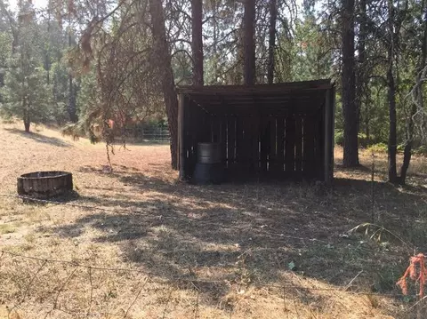 5686 Evans Creek Rd, Rogue River, OR 97537 photo 14