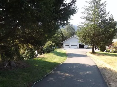 3701 Foothill Blvd, Grants Pass, OR 97526 photo 5