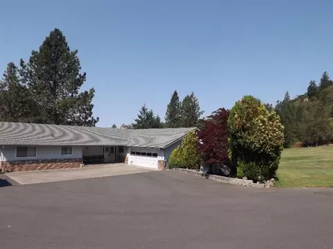 3701 Foothill Blvd, Grants Pass, OR 97526 photo 1