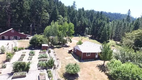 1057 Eakin Rd, Azalea, OR 97410 photo 1
