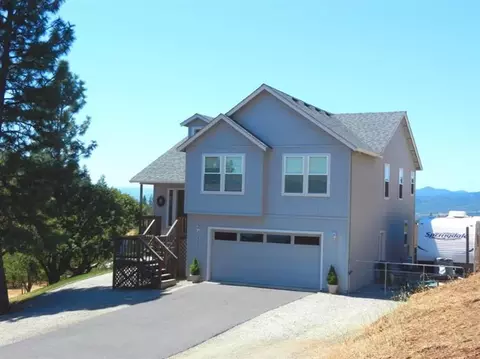 268 Leafwood Dr, Eagle Point, OR 97524 photo 1