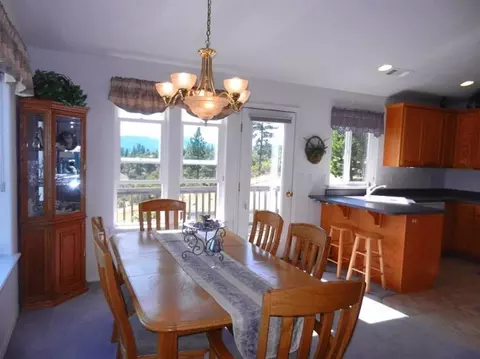 268 Leafwood Dr, Eagle Point, OR 97524 photo 5