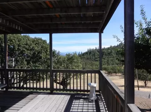 268 Leafwood Dr, Eagle Point, OR 97524 photo 20