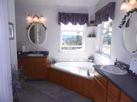 268 Leafwood Dr, Eagle Point, OR 97524 photo 13