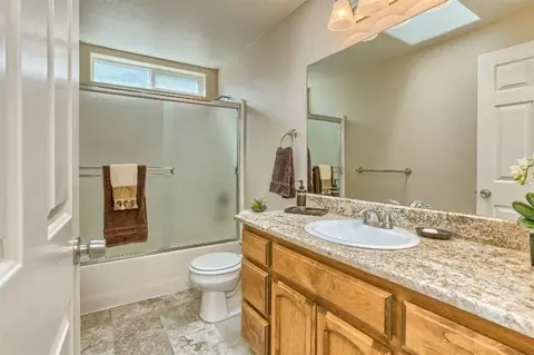 606 B St, Phoenix, OR 97535 photo 29