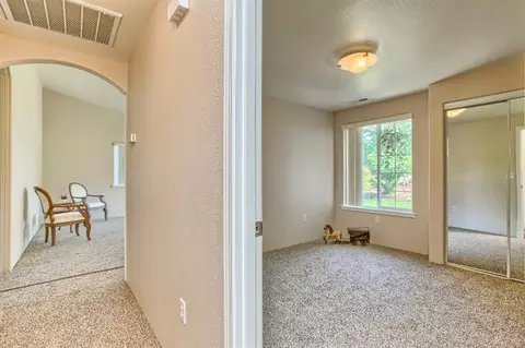 606 B St, Phoenix, OR 97535 photo 27