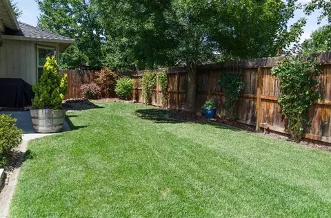 155 Willow Bend Way, Central Point, OR 97502 photo 23