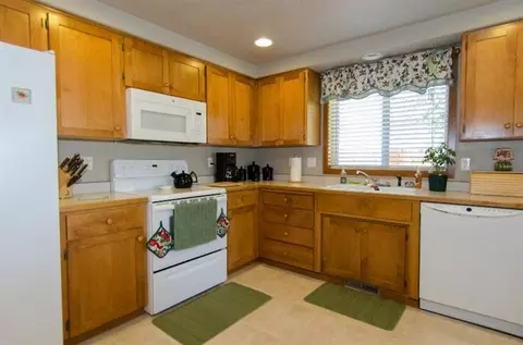 155 Willow Bend Way, Central Point, OR 97502 photo 12
