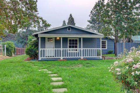 303 Cheryl Ln, Phoenix, OR 97535 photo 1