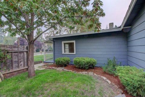 303 Cheryl Ln, Phoenix, OR 97535 photo 29