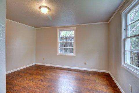303 Cheryl Ln, Phoenix, OR 97535 photo 12