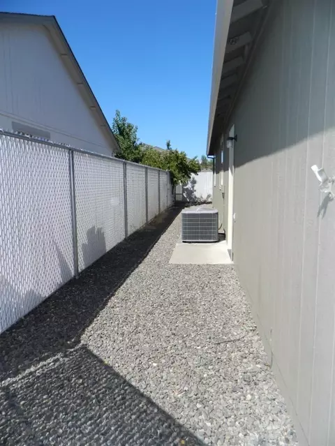 371 Bradley Way, Eagle Point, OR 97524 photo 29