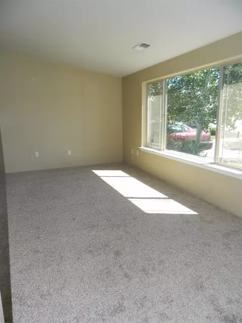 371 Bradley Way, Eagle Point, OR 97524 photo 4