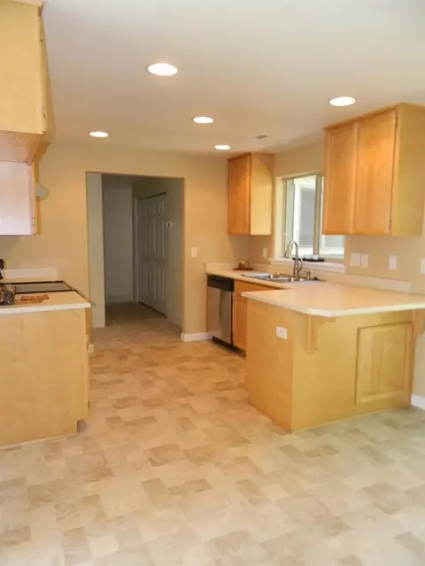 371 Bradley Way, Eagle Point, OR 97524 photo 8
