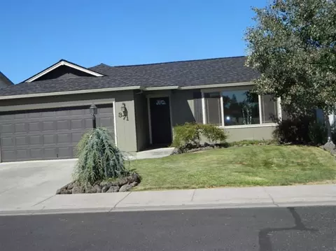 371 Bradley Way, Eagle Point, OR 97524 photo 3