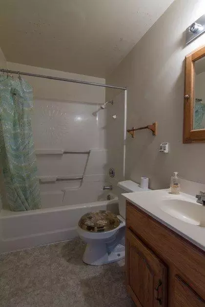 404 S B St, Phoenix, OR 97535 photo 19