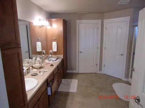 643 Nottingham Ter, Eagle Point, OR 97524 photo 10