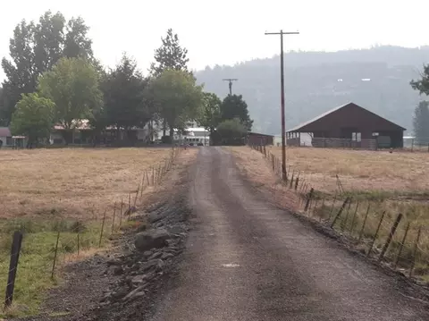 1604 Meridian Rd, Eagle Point, OR 97524 photo 10