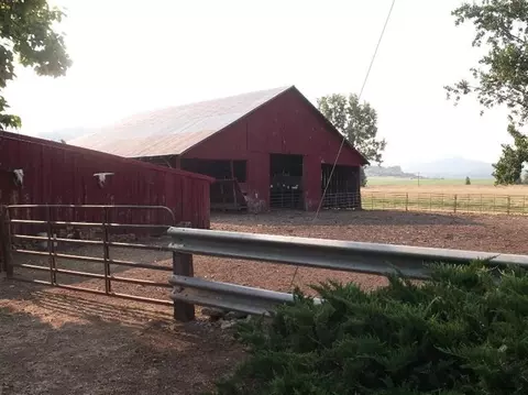 1604 Meridian Rd, Eagle Point, OR 97524 photo 14