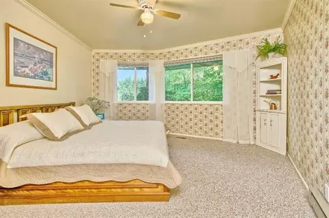 677 Towne St, Grants Pass, OR 97527 photo 27