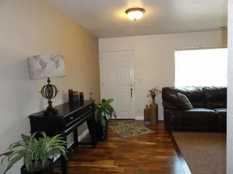 387 Crestview Loop, Grants Pass, OR 97527 photo 4