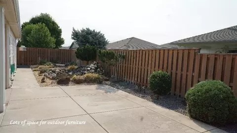 2304 Devonshire, Central Point, OR 97502 photo 10