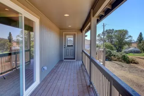379 N Deanjou Ave, Eagle Point, OR 97524 photo 31