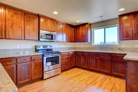 379 N Deanjou Ave, Eagle Point, OR 97524 photo 14