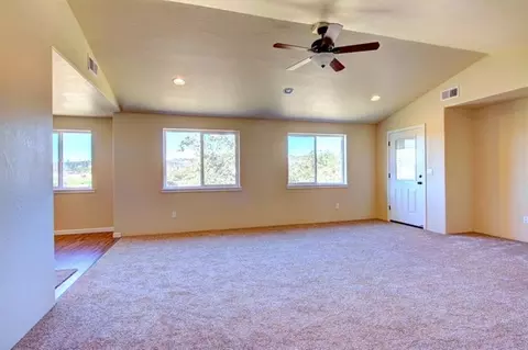 379 N Deanjou Ave, Eagle Point, OR 97524 photo 7
