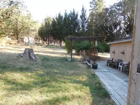 960 Messinger Rd, Grants Pass, OR 97527 photo 3