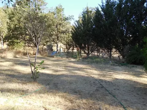 960 Messinger Rd, Grants Pass, OR 97527 photo 2