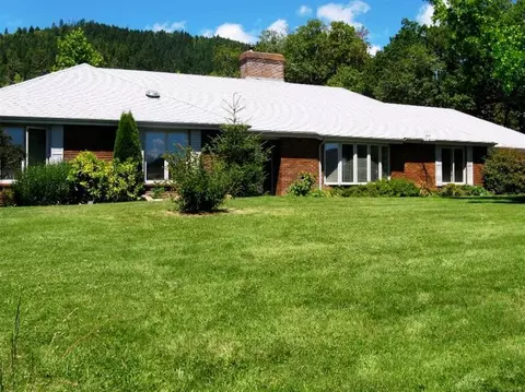 16282 Water Gap Rd, Williams, OR 97544 photo 3