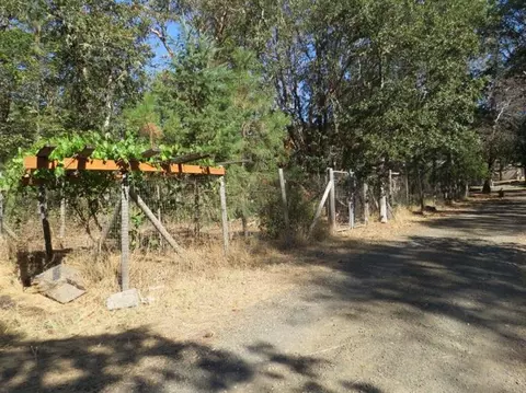 2320 Long Branch Rd, Eagle Point, OR 97524 photo 23