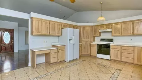 630 Clear View Way, Eagle Point, OR 97524 photo 12