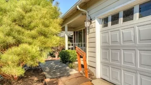 630 Clear View Way, Eagle Point, OR 97524 photo 3