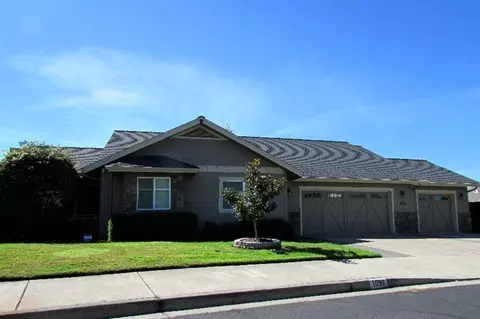 1096 Pumpkin Rdg, Eagle Point, OR 97524 photo 3