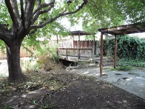 620 Freeman, Central Point, OR 97502 photo 2