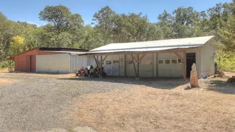 14111 Table Rock Rd, Central Point, OR 97502 photo 6