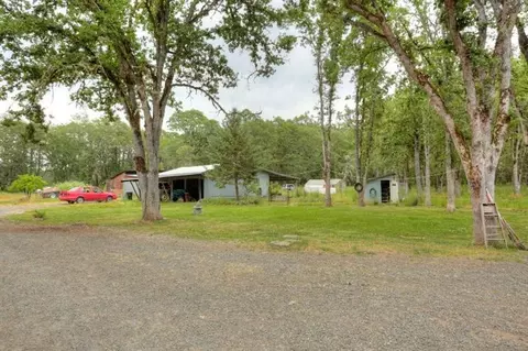 14111 Table Rock Rd, Central Point, OR 97502 photo 13