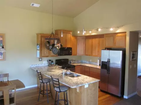 953 Stonewater Dr, Eagle Point, OR 97524 photo 7