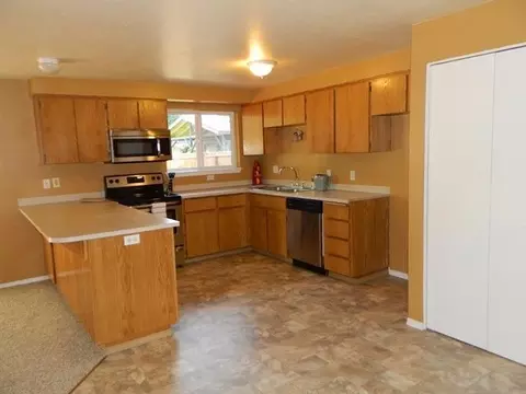 63 Christa Ln, Eagle Point, OR 97524 photo 11