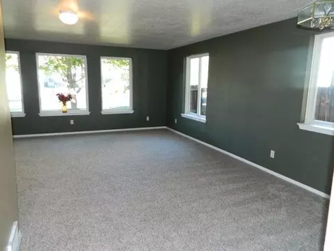 63 Christa Ln, Eagle Point, OR 97524 photo 17