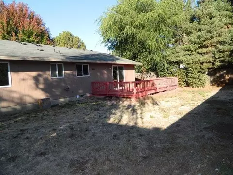 63 Christa Ln, Eagle Point, OR 97524 photo 9